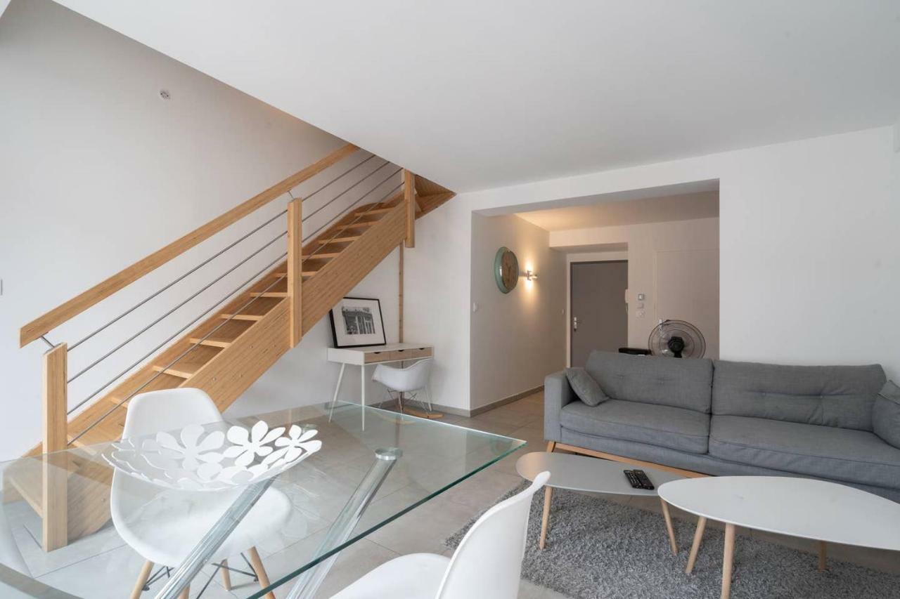 303 - Appartement Duplex Moderne - Jeanne D'Arc, Toulouse Luaran gambar